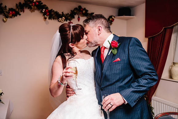 Hunters Lodge Wedding Photography - Jenny & Bob-375