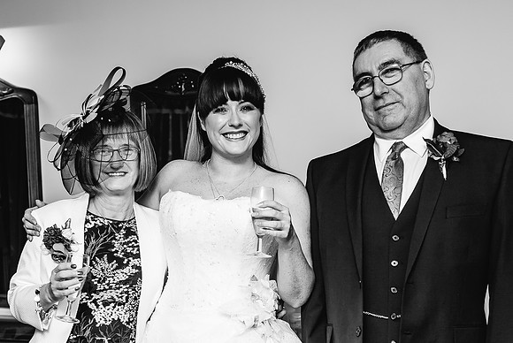 Hunters Lodge Wedding Photography - Jenny & Bob-276