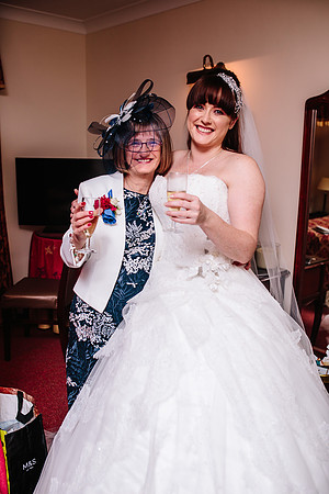 Hunters Lodge Wedding Photography - Jenny & Bob-264