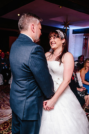 Hunters Lodge Wedding Photography - Jenny & Bob-322