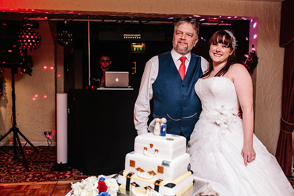 Hunters Lodge Wedding Photography - Jenny & Bob-642