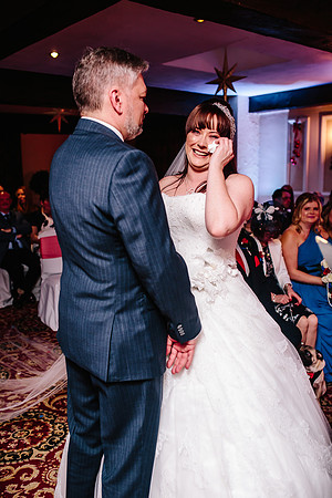 Hunters Lodge Wedding Photography - Jenny & Bob-320