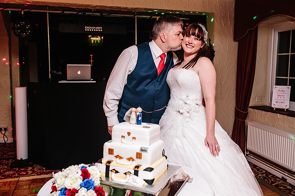 Hunters Lodge Wedding Photography - Jenny & Bob-643