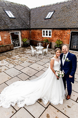 Hanbury Barn Wedding Photography - Laura & Phil-436