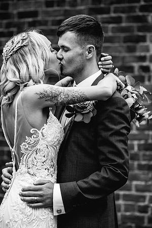 Sandhole Oak Barn Wedding Photography - Caitlin & Shane-765