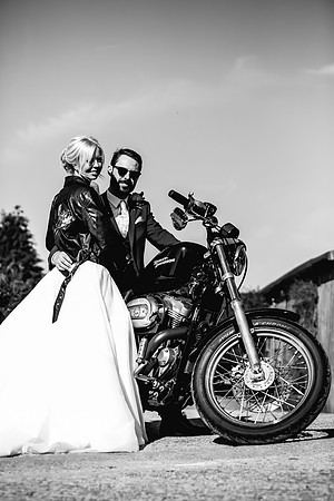 Three Horseshoes Wedding Photography - Staffordshire Weddding Photographer - Laura & Louis-429