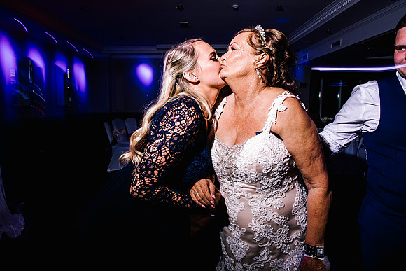 Jane & David - Gift Of A Wedding - Moat House Acton Trussell-740