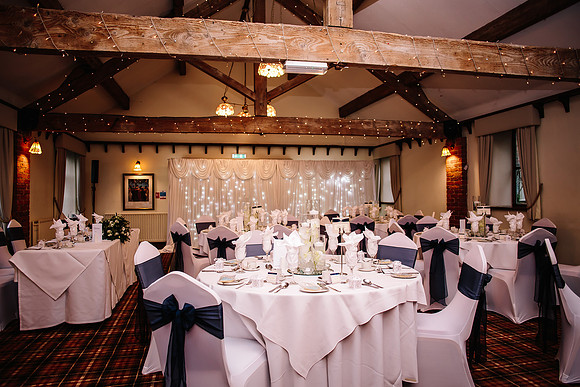 Slaters Country Inn Wedding Photography - Chantelle & Nick-367