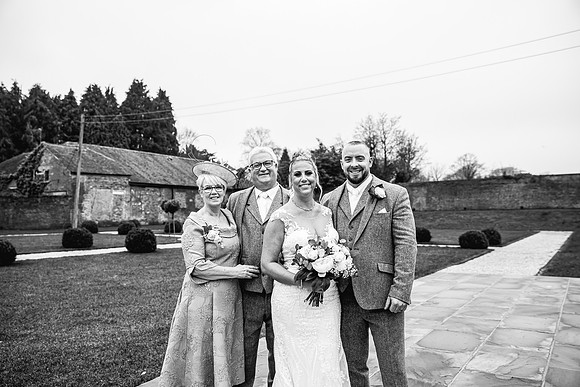 Foxtail Barns Wedding Photography - Kate & Jonathon-563