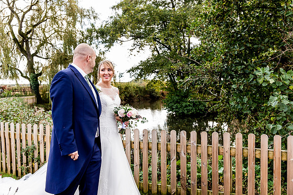 Hanbury Barn Wedding Photography - Laura & Phil-583