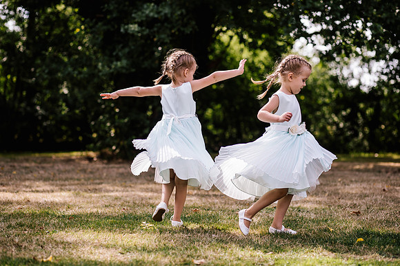 The Oak Tree Of Peover Wedding Photography - Cheshire Wedding Photographer-569