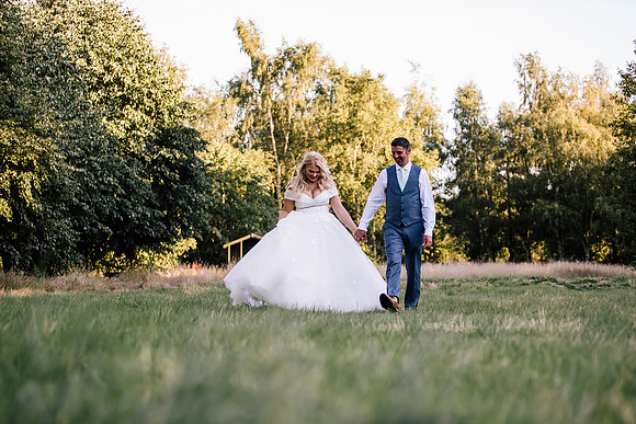 The Oak Tree Of Peover Wedding Photography - Cheshire Wedding Photographer-998