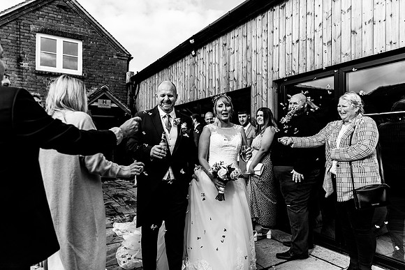 Hanbury Barn Wedding Photography - Laura & Phil-398