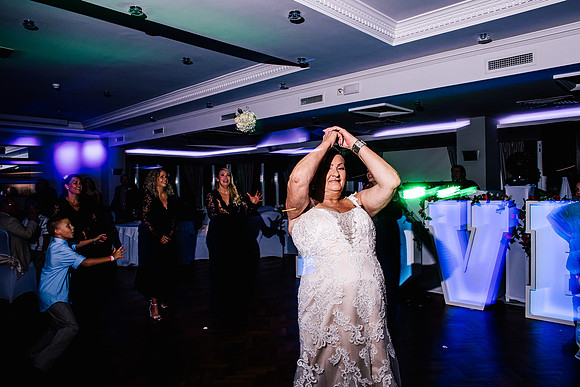 Jane & David - Gift Of A Wedding - Moat House Acton Trussell-657