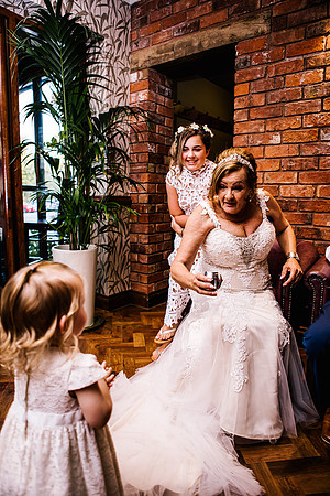 Jane & David - Gift Of A Wedding - Moat House Acton Trussell-482