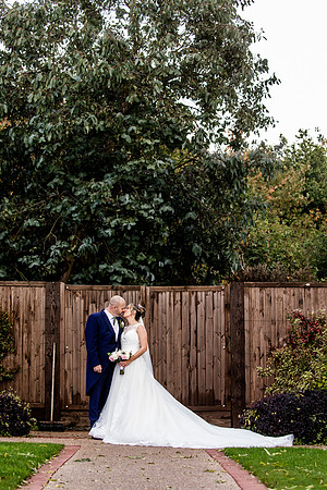 Hanbury Barn Wedding Photography - Laura & Phil-556