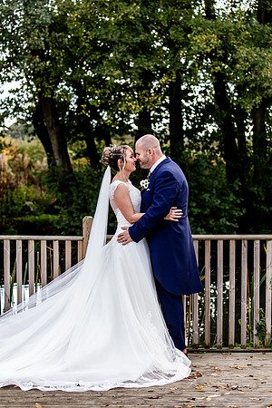 Hanbury Barn Wedding Photography - Laura & Phil-597