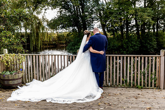 Hanbury Barn Wedding Photography - Laura & Phil-585