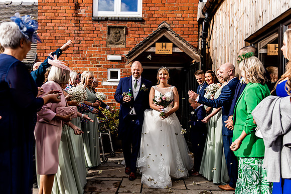 Hanbury Barn Wedding Photography - Laura & Phil-385
