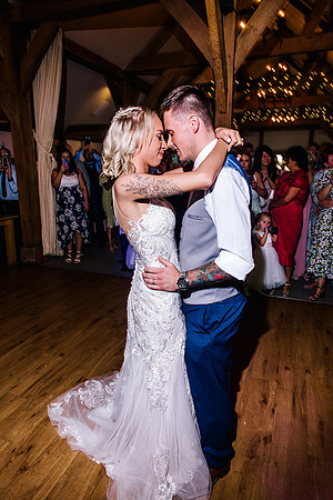Sandhole Oak Barn Wedding Photography - Caitlin & Shane-985
