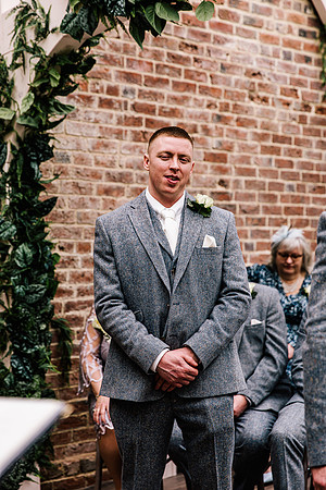 Foxtail Barns Wedding Photography - Kate & Jonathon-285