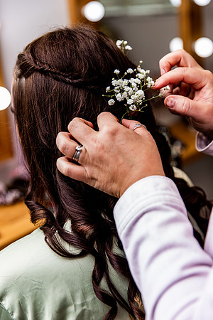 Hanbury Barn Wedding Photography - Laura & Phil-178