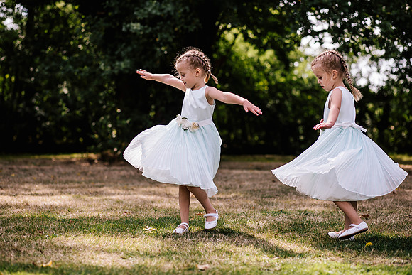 The Oak Tree Of Peover Wedding Photography - Cheshire Wedding Photographer-570