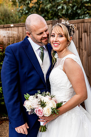 Hanbury Barn Wedding Photography - Laura & Phil-543