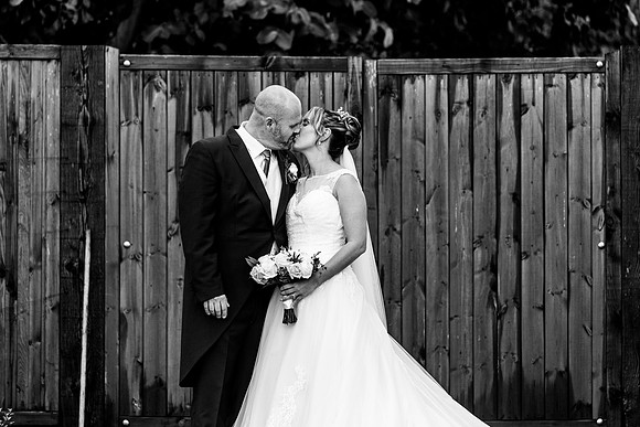 Hanbury Barn Wedding Photography - Laura & Phil-555