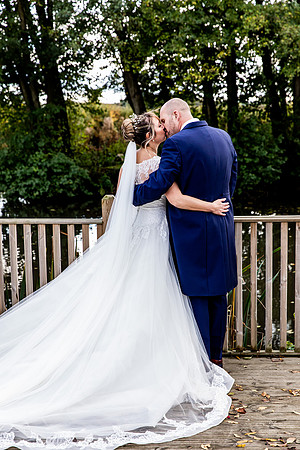Hanbury Barn Wedding Photography - Laura & Phil-589