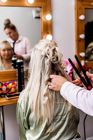 Hanbury Barn Wedding Photography - Laura & Phil-85