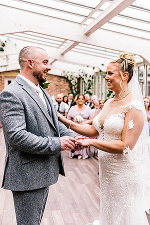 Foxtail Barns Wedding Photography - Kate & Jonathon-323