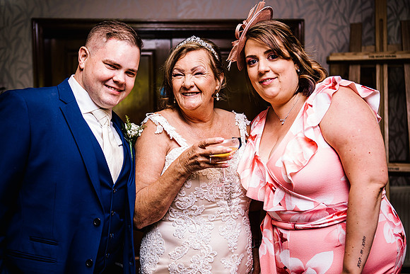 Jane & David - Gift Of A Wedding - Moat House Acton Trussell-311