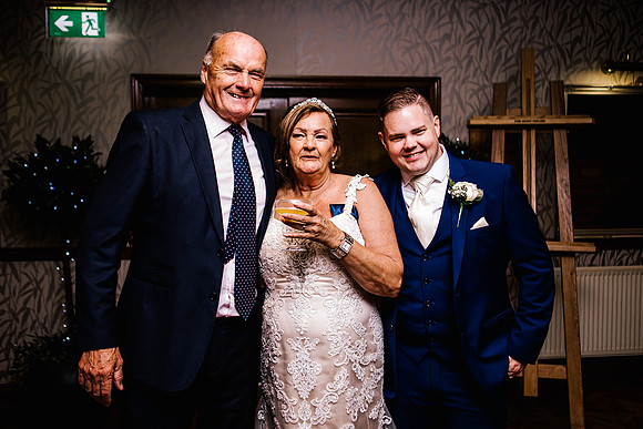 Jane & David - Gift Of A Wedding - Moat House Acton Trussell-308