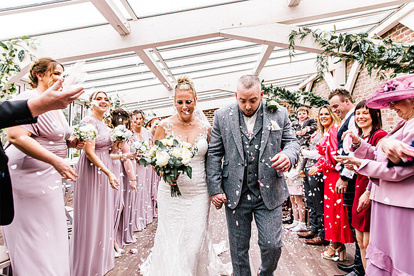Foxtail Barns Wedding Photography - Kate & Jonathon-398