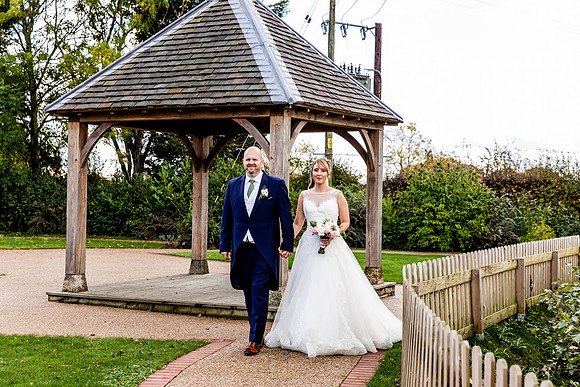 Hanbury Barn Wedding Photography - Laura & Phil-570