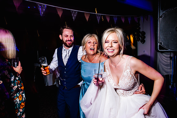Three Horseshoes Wedding Photography - Staffordshire Weddding Photographer - Laura & Louis-1067