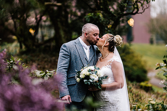 Foxtail Barns Wedding Photography - Kate & Jonathon-545