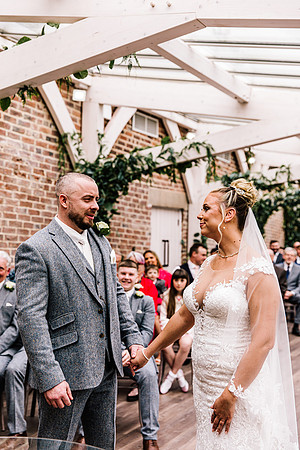 Foxtail Barns Wedding Photography - Kate & Jonathon-284
