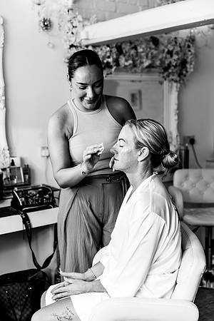 Alcumlow Barn Wedding Photography - Carrie & Craig-94