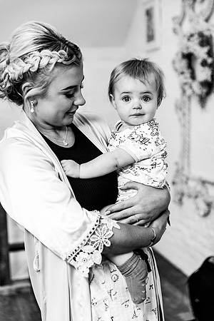 Alcumlow Barn Wedding Photography - Carrie & Craig-119
