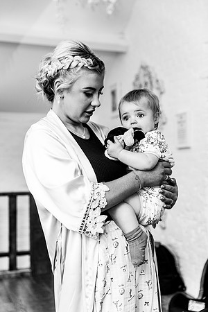 Alcumlow Barn Wedding Photography - Carrie & Craig-129