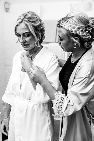 Alcumlow Barn Wedding Photography - Carrie & Craig-186