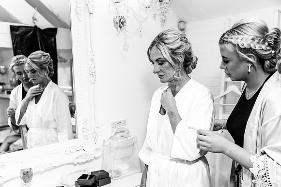 Alcumlow Barn Wedding Photography - Carrie & Craig-189