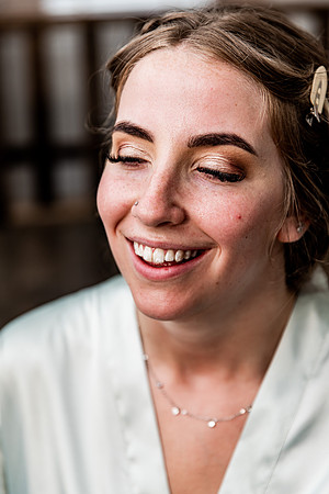 Alcumlow Barn Wedding Photography - Carrie & Craig-231