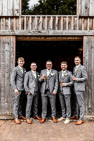 Alcumlow Barn Wedding Photography - Carrie & Craig-244