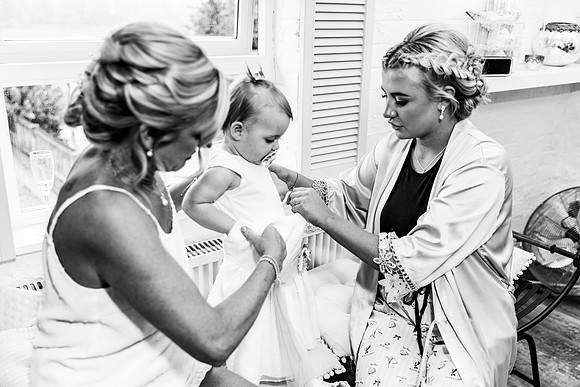 Alcumlow Barn Wedding Photography - Carrie & Craig-255