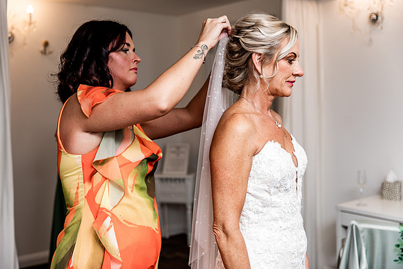 Alcumlow Barn Wedding Photography - Carrie & Craig-287