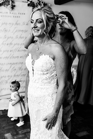 Alcumlow Barn Wedding Photography - Carrie & Craig-290