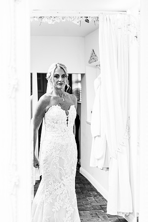 Alcumlow Barn Wedding Photography - Carrie & Craig-298